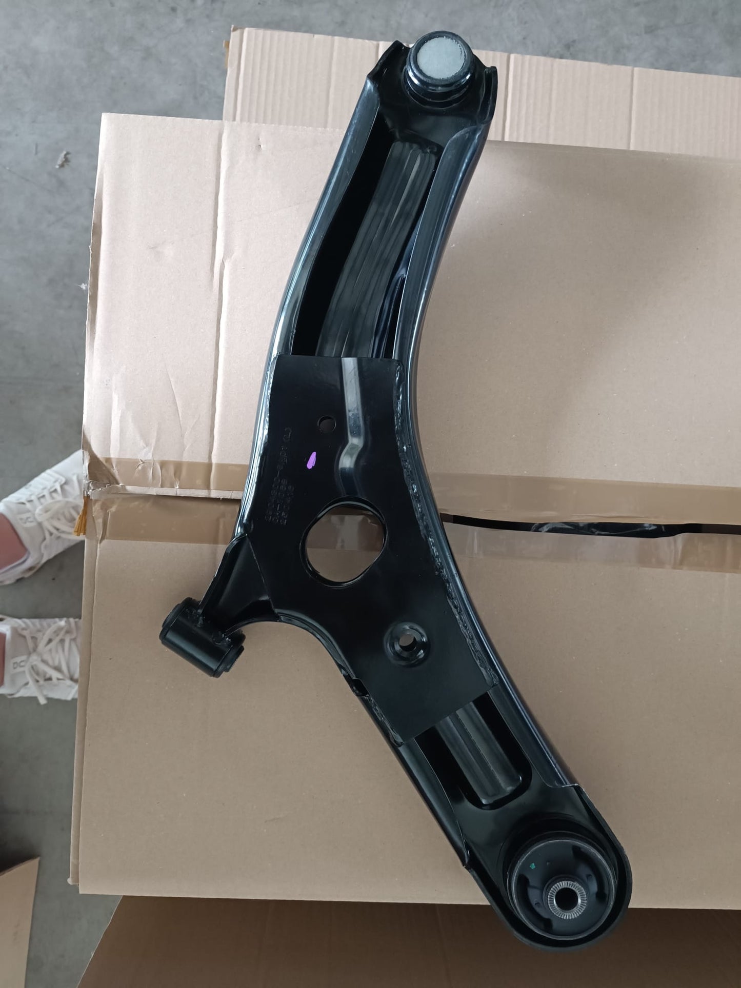 Querlenker vorne links – DFSK Fengon 5