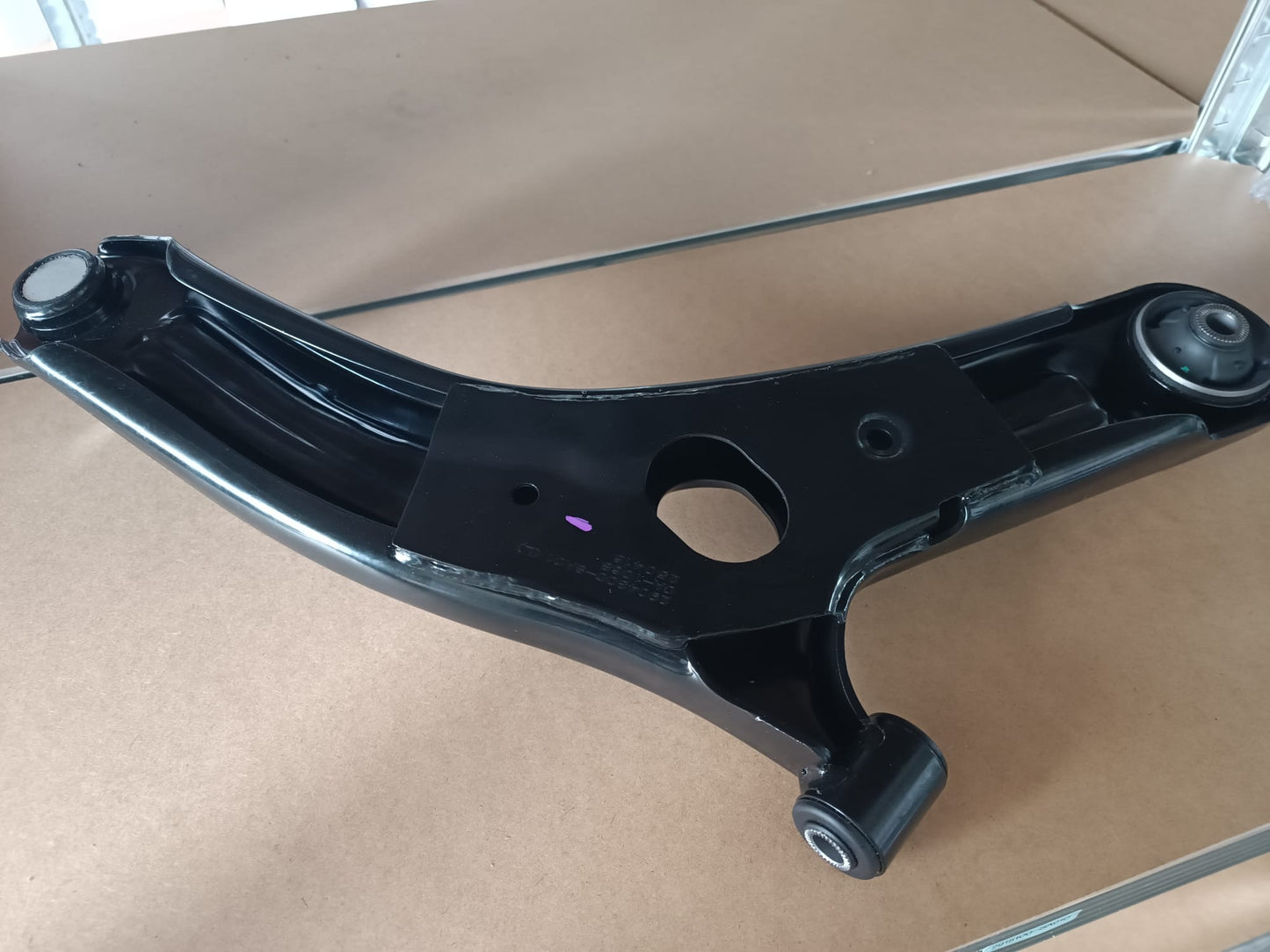 Querlenker vorne links – DFSK Fengon 5