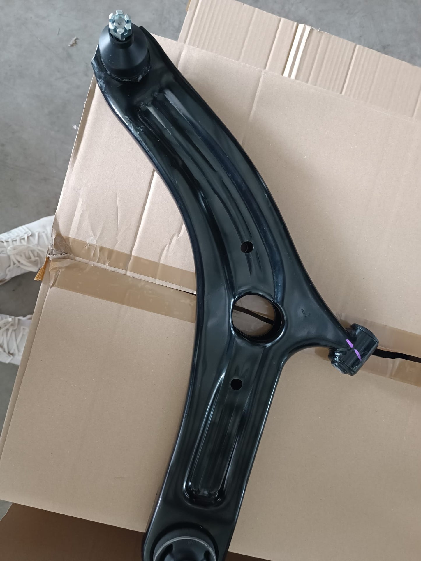 Querlenker vorne links – DFSK Fengon 5
