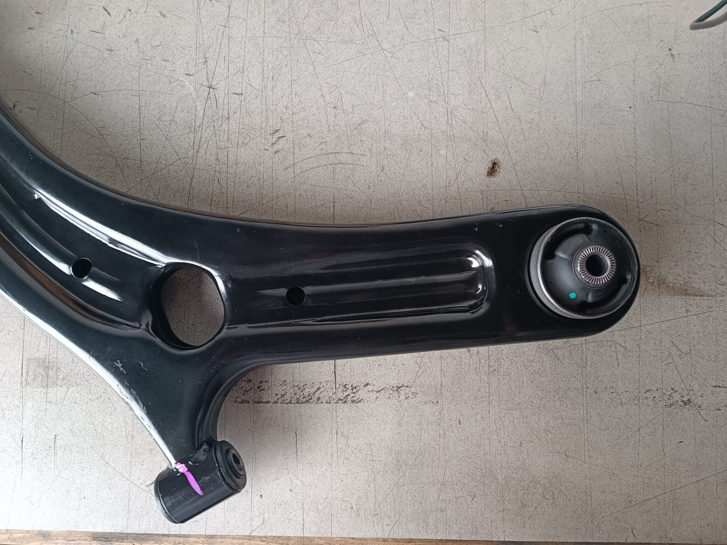 Querlenker vorne links – DFSK Fengon 5